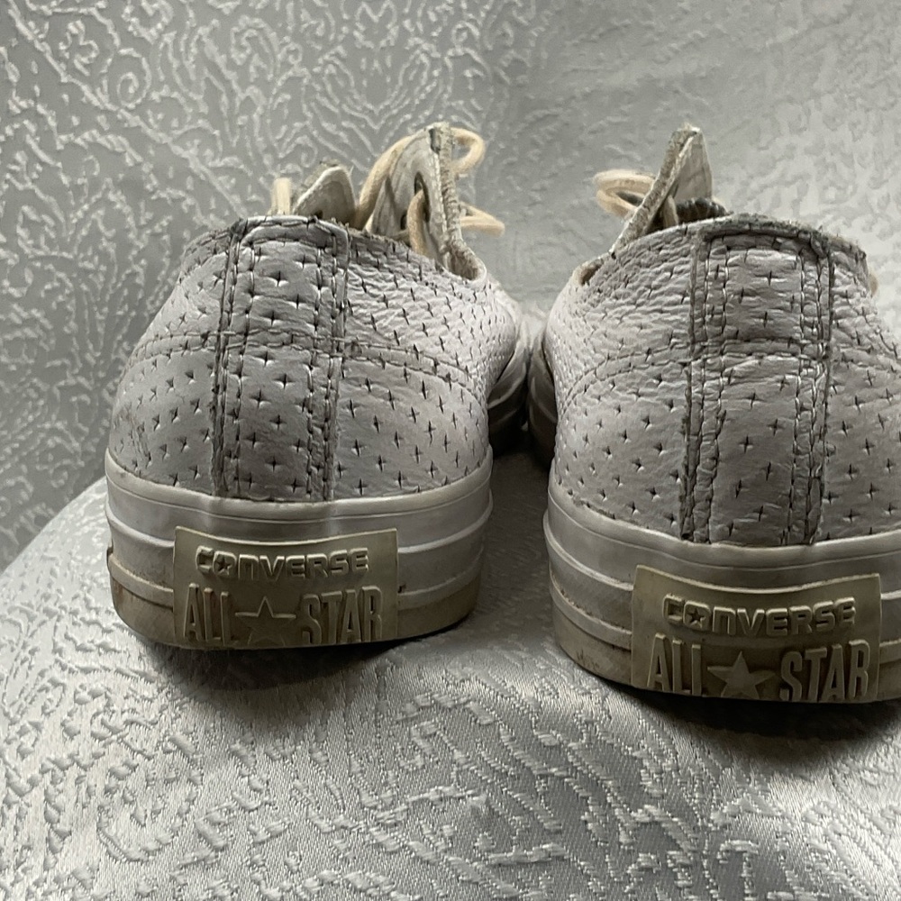 Converse White Leather Women's / Men’s Perforated White‎ Sneakers - Picture 6 of 7